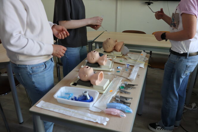 <strong>Réanimation Pédiatrique : atelier d'intubation</strong> Réanimation Pédiatrique : atelier d'intubation