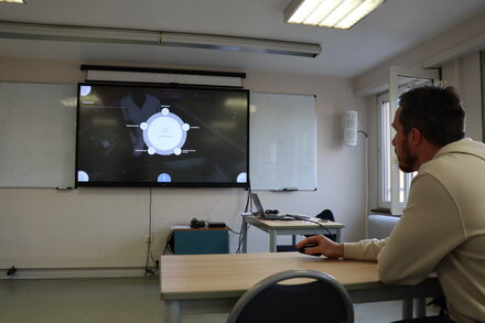 <strong>Présentation d'HemoSims : arbre de choix</strong> <br> <em>Un arbre de choix permet de sélectionner la prochaine action à effectuer sur le patient.</em> Présentation d'HemoSims : arbre de choix